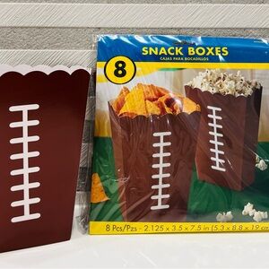 NWT 🏈Football Popcorn boxes 8ct 3.5x7.5. Paper snack boxes with scalloped edges